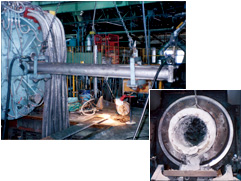 炉材解体装置（押出式）